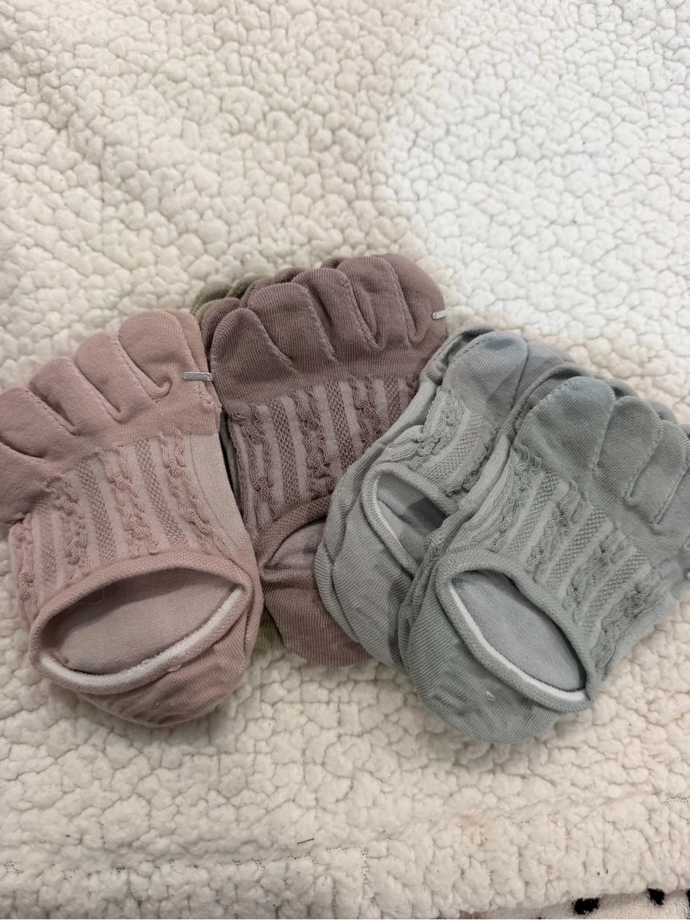 3-Pack Women's No-Show Liner Socks in Dusty Pink, Mauve & Light Gray